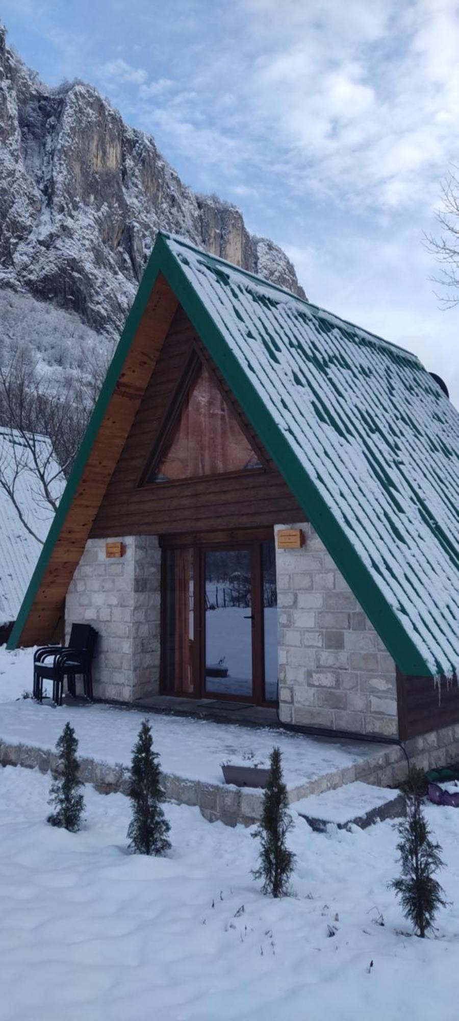Eco Resort Komarnica Savnik Exterior foto